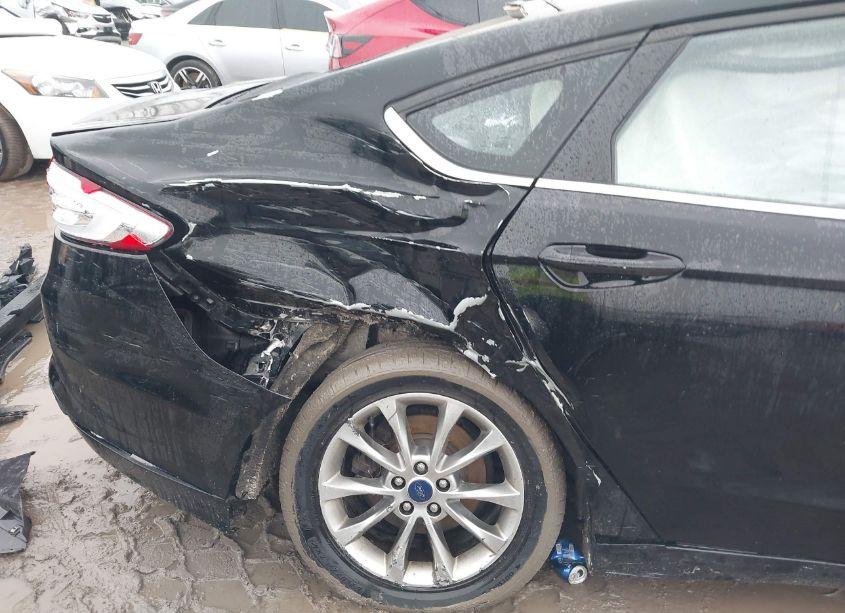 Photo 6 of 2017 Ford Fusion SE (VIN 3FA6P0HD6HR365068)