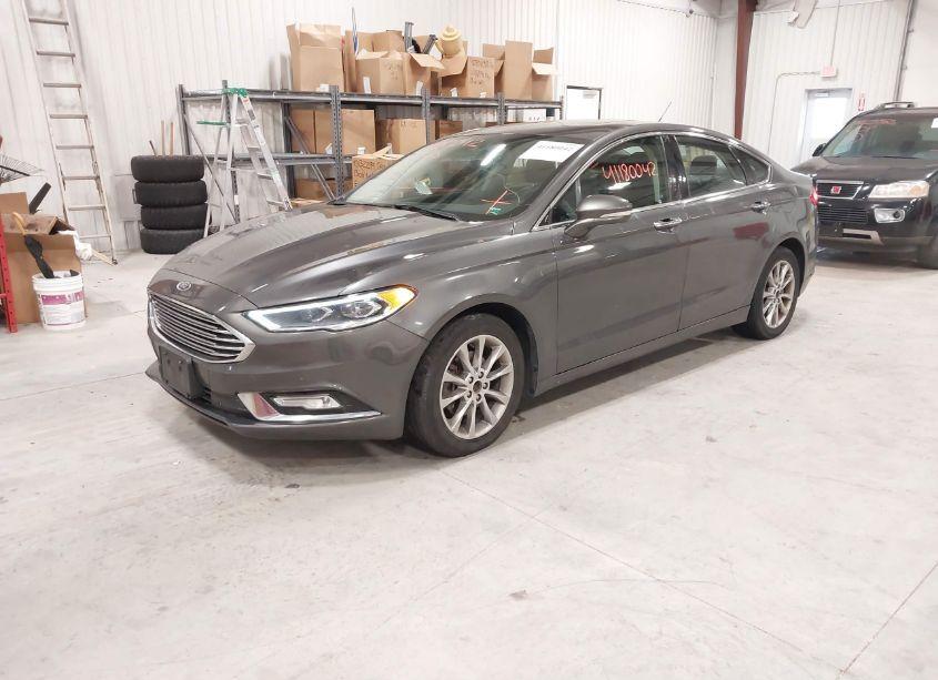 Photo 2 of 2017 Ford Fusion SE (VIN 3FA6P0HD6HR405651)