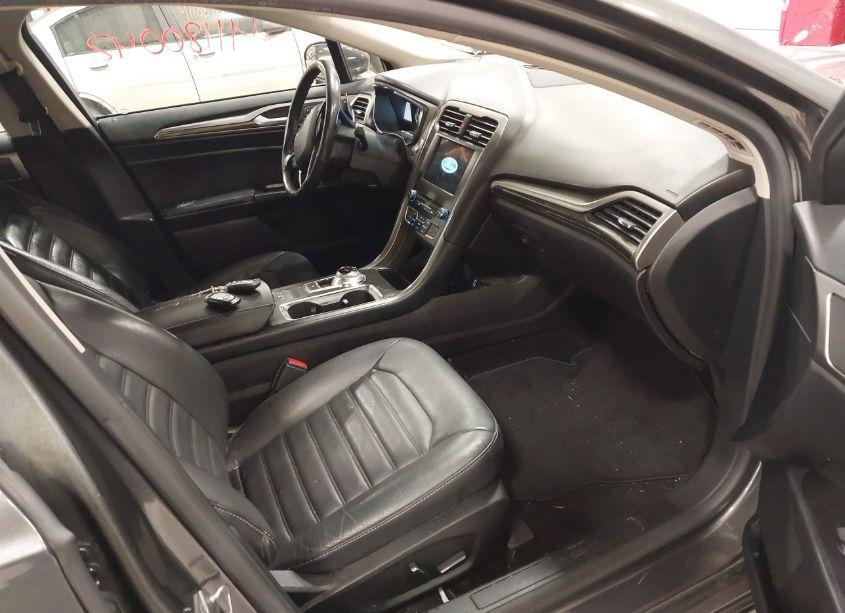 Photo 5 of 2017 Ford Fusion SE (VIN 3FA6P0HD6HR405651)