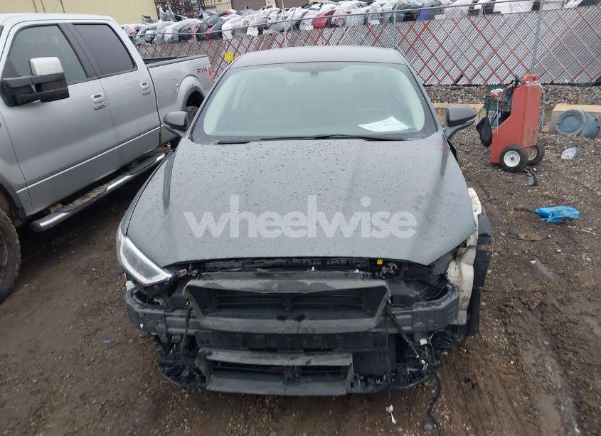 Photo 12 of 2018 Ford Fusion SE (VIN 3FA6P0HD6JR130711)