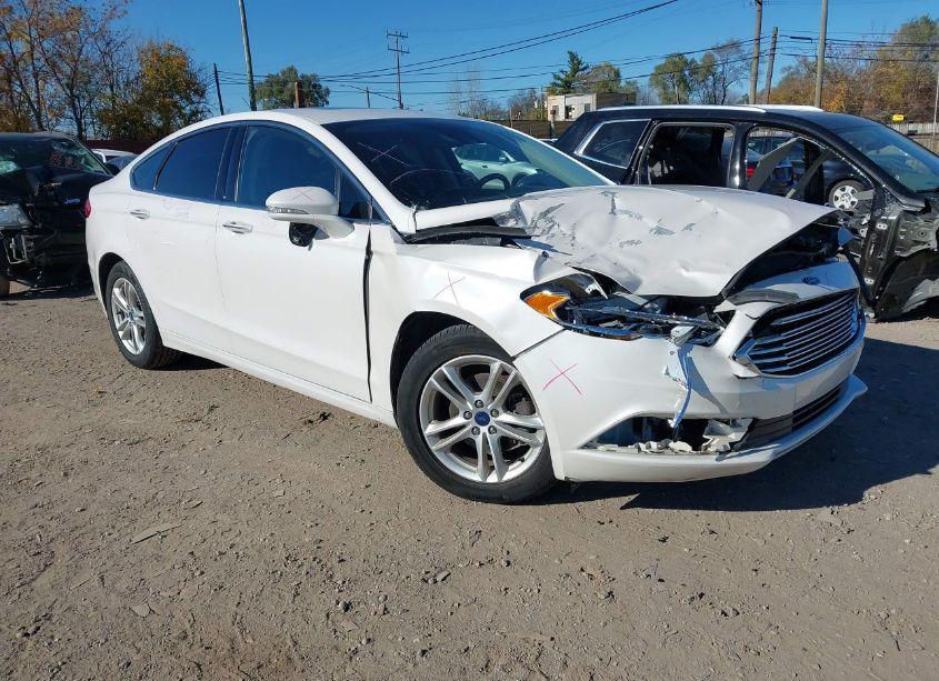 2018 Ford Fusion SE (VIN 3FA6P0HD6JR153907) main photo
