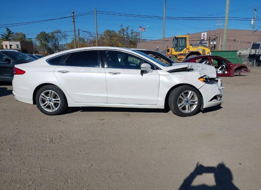 Photo 13 of 2018 Ford Fusion SE (VIN 3FA6P0HD6JR153907)