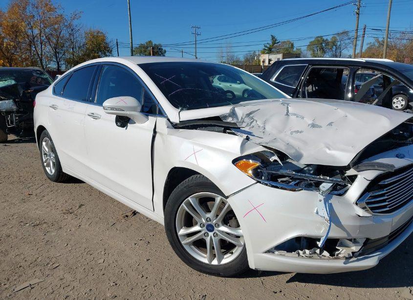 Photo 17 of 2018 Ford Fusion SE (VIN 3FA6P0HD6JR153907)