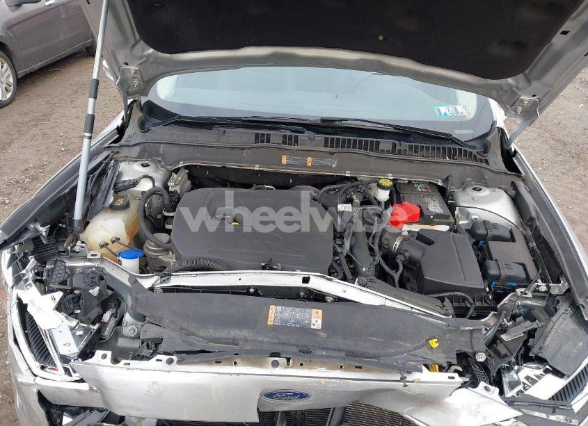 Photo 10 of 2018 Ford Fusion SE (VIN 3FA6P0HD6JR160534)