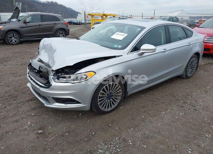Photo 2 of 2018 Ford Fusion SE (VIN 3FA6P0HD6JR160534)