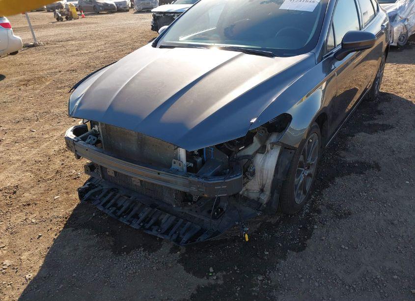 Photo 6 of 2018 Ford Fusion SE (VIN 3FA6P0HD6JR185076)