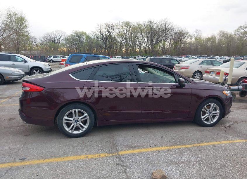 Photo 13 of 2018 Ford Fusion SE (VIN 3FA6P0HD6JR213488)