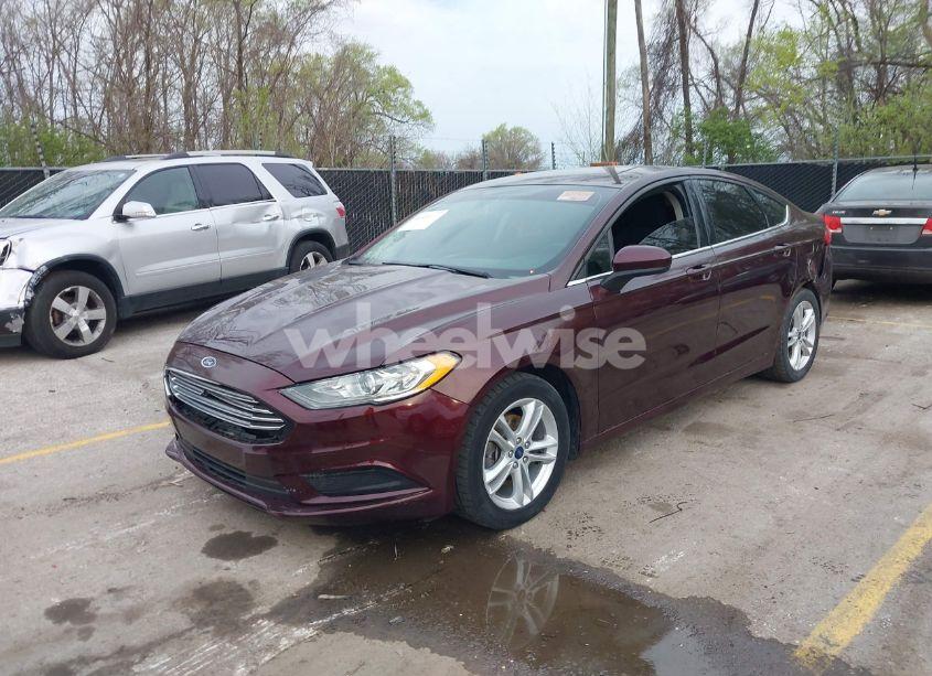 Photo 2 of 2018 Ford Fusion SE (VIN 3FA6P0HD6JR213488)