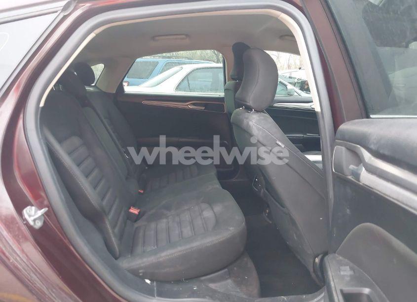 Photo 8 of 2018 Ford Fusion SE (VIN 3FA6P0HD6JR213488)