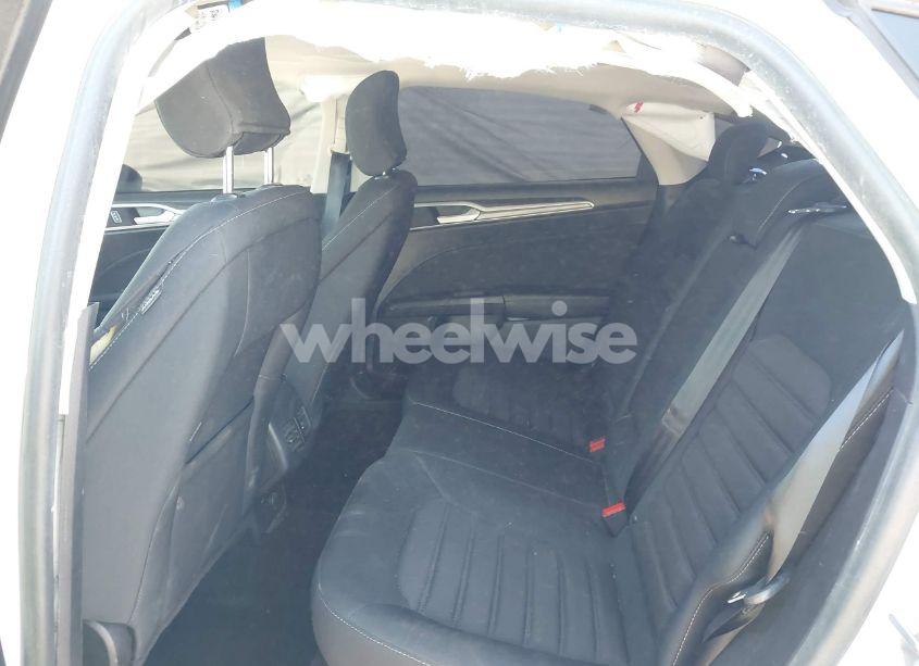 Photo 8 of 2018 Ford Fusion SE (VIN 3FA6P0HD6JR240013)