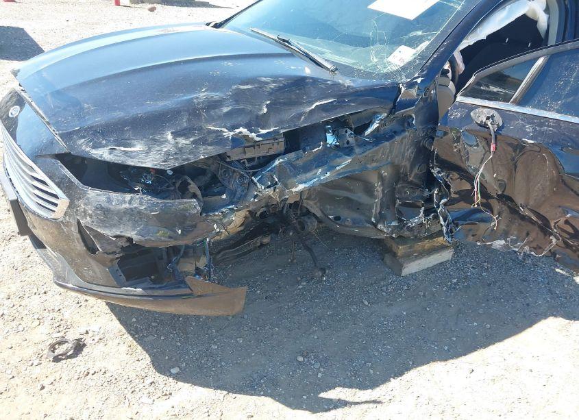 Photo 19 of 2019 Ford Fusion SE (VIN 3FA6P0HD6KR146800)