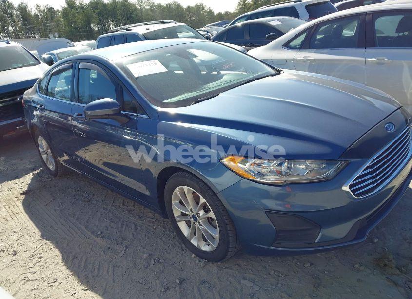2019 Ford Fusion SE (VIN 3FA6P0HD6KR193244) main photo