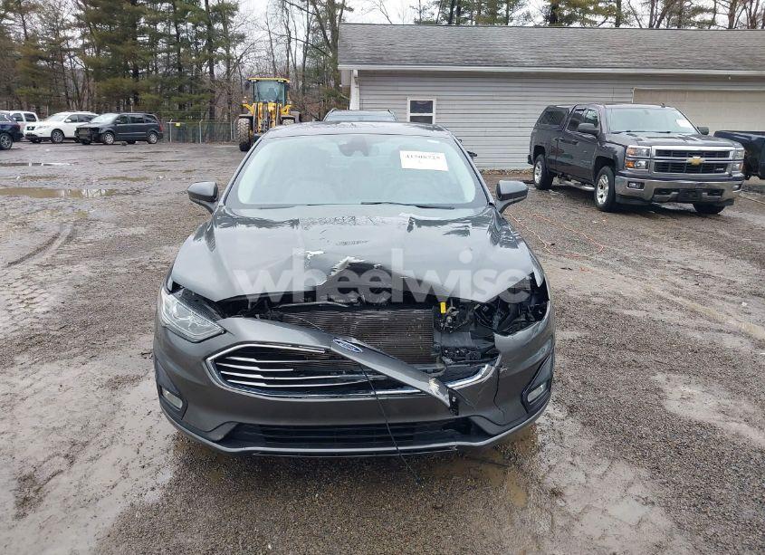 Photo 12 of 2019 Ford Fusion SE (VIN 3FA6P0HD6KR214710)