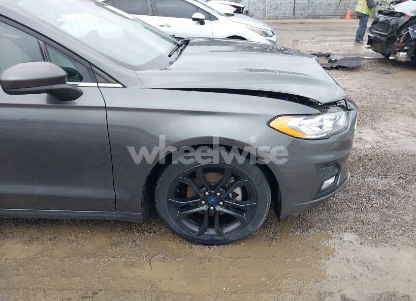 Photo 18 of 2019 Ford Fusion SE (VIN 3FA6P0HD6KR214710)