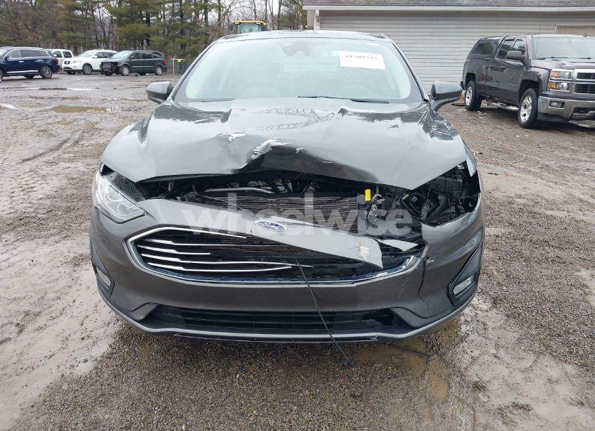 Photo 6 of 2019 Ford Fusion SE (VIN 3FA6P0HD6KR214710)