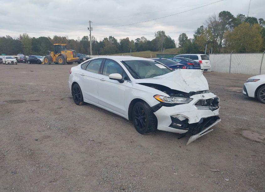 2019 Ford Fusion SE (VIN 3FA6P0HD6KR229420) main photo