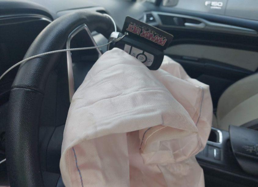 Photo 11 of 2019 Ford Fusion SE (VIN 3FA6P0HD6KR229420)