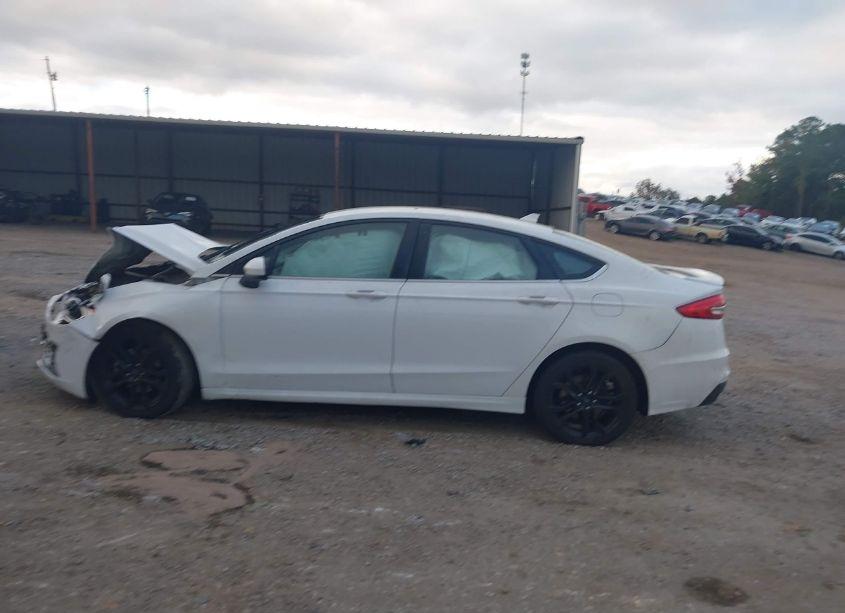 Photo 14 of 2019 Ford Fusion SE (VIN 3FA6P0HD6KR229420)