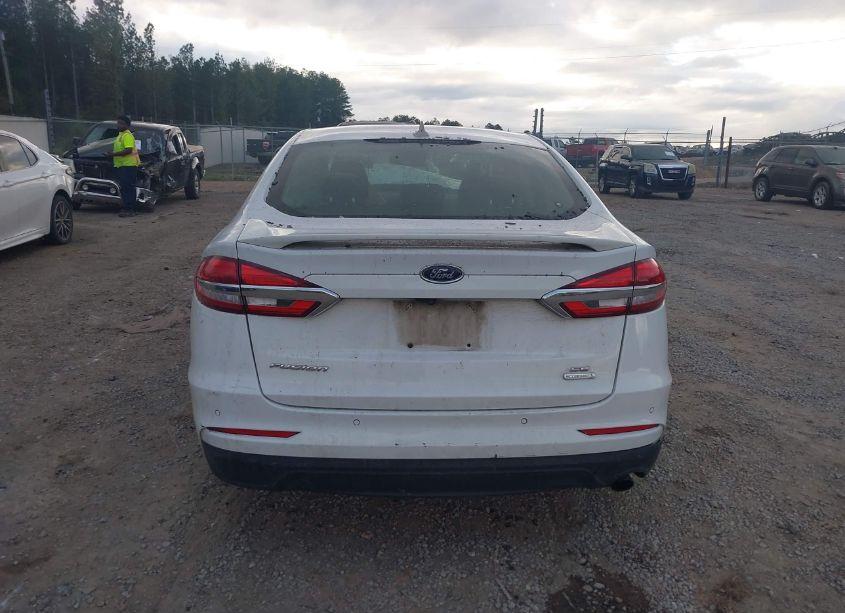 Photo 16 of 2019 Ford Fusion SE (VIN 3FA6P0HD6KR229420)