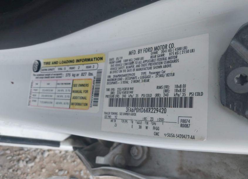 Photo 9 of 2019 Ford Fusion SE (VIN 3FA6P0HD6KR229420)