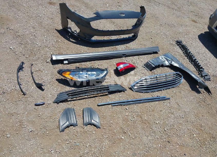 Photo 12 of 2019 Ford Fusion SE (VIN 3FA6P0HD6KR251742)