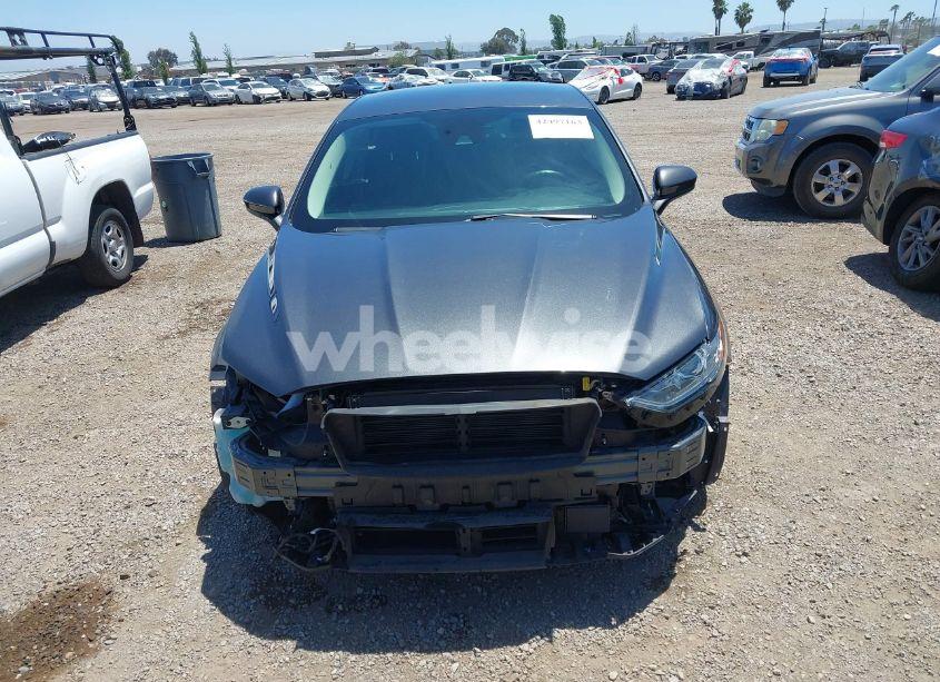 Photo 13 of 2019 Ford Fusion SE (VIN 3FA6P0HD6KR251742)