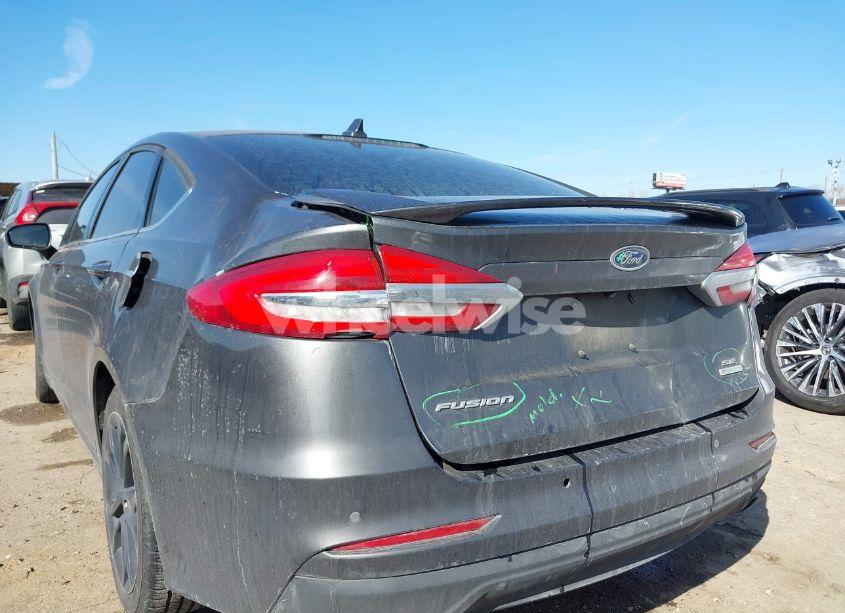 Photo 6 of 2020 Ford Fusion SE (VIN 3FA6P0HD6LR111093)