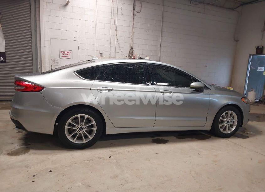Photo 13 of 2020 Ford Fusion SE (VIN 3FA6P0HD6LR111613)