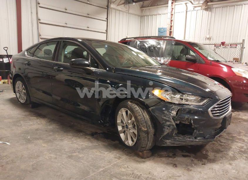 2020 Ford Fusion SE (VIN 3FA6P0HD6LR148631) main photo