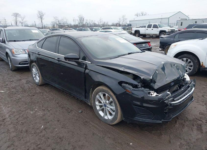 2020 Ford Fusion SE (VIN 3FA6P0HD6LR164277) main photo