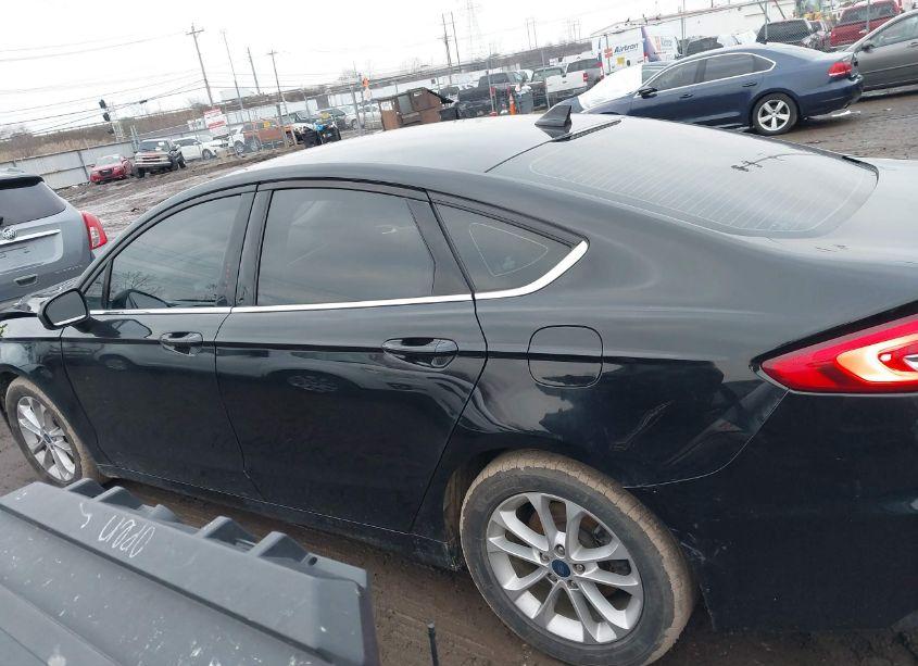 Photo 14 of 2020 Ford Fusion SE (VIN 3FA6P0HD6LR164277)