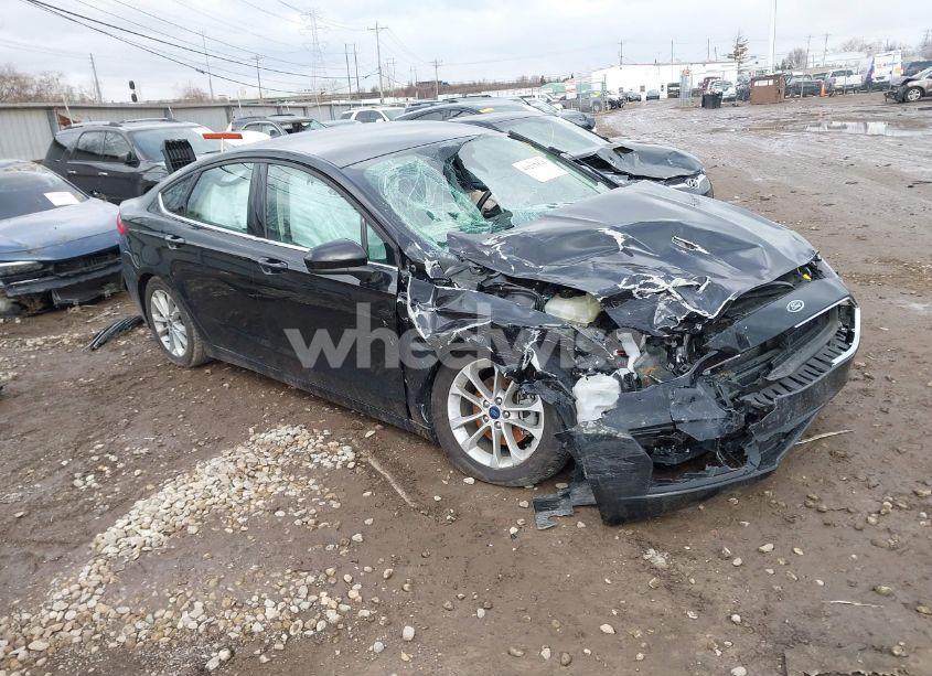 2020 Ford Fusion SE (VIN 3FA6P0HD6LR166515) main photo