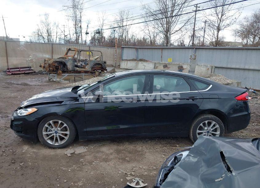 Photo 15 of 2020 Ford Fusion SE (VIN 3FA6P0HD6LR166515)