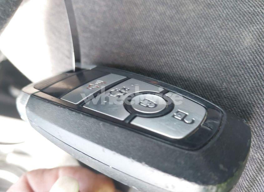 Photo 11 of 2020 Ford Fusion SE (VIN 3FA6P0HD6LR184271)