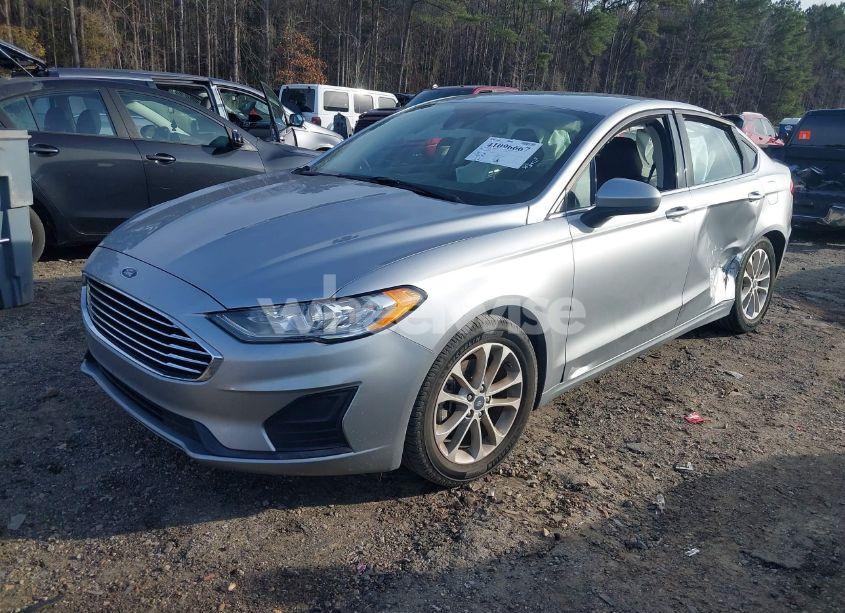Photo 2 of 2020 Ford Fusion SE (VIN 3FA6P0HD6LR184271)