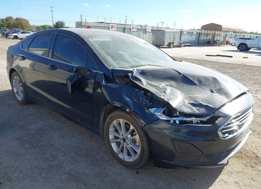 2020 Ford Fusion SE (VIN 3FA6P0HD6LR188577) main photo