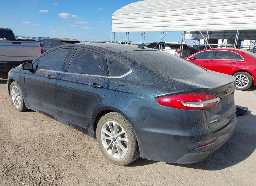 Photo 3 of 2020 Ford Fusion SE (VIN 3FA6P0HD6LR188577)