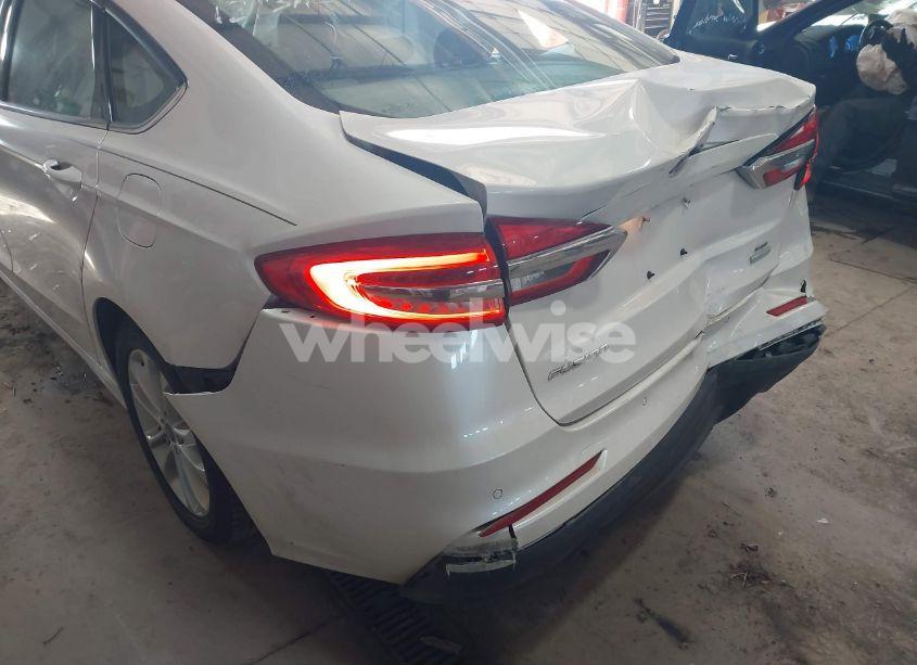 Photo 6 of 2020 Ford Fusion SE (VIN 3FA6P0HD6LR251595)
