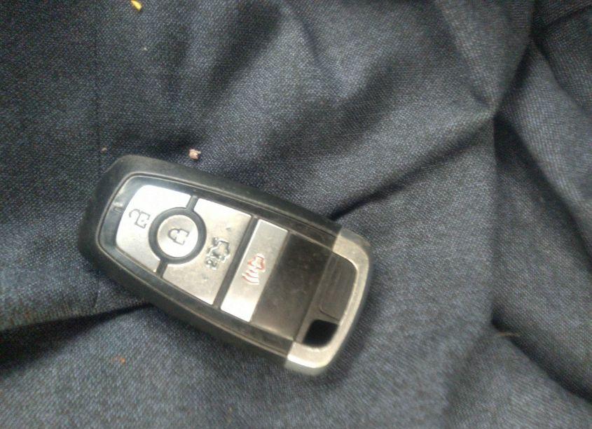 Photo 11 of 2020 Ford Fusion SE (VIN 3FA6P0HD6LR258269)