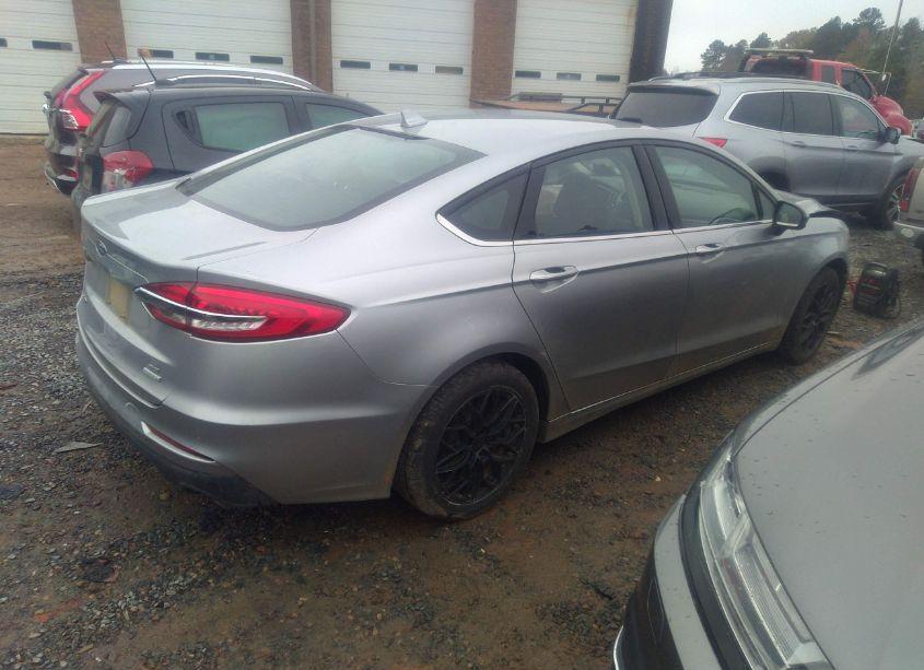 Photo 4 of 2020 Ford Fusion SE (VIN 3FA6P0HD6LR258269)