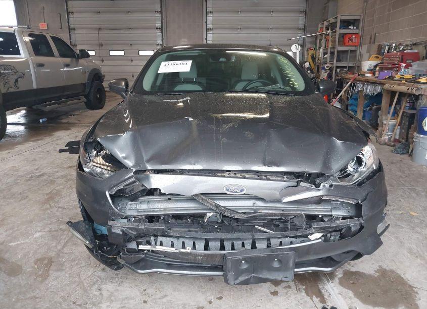 Photo 12 of 2020 Ford Fusion SE (VIN 3FA6P0HD6LR261270)