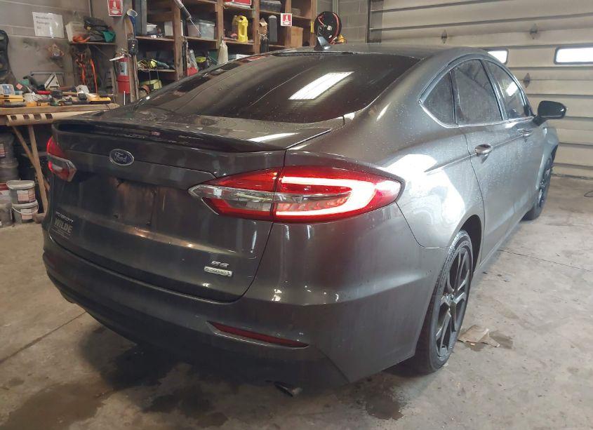 Photo 4 of 2020 Ford Fusion SE (VIN 3FA6P0HD6LR261270)