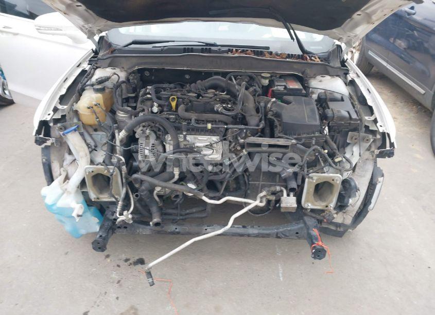 Photo 10 of 2014 Ford Fusion SE (VIN 3FA6P0HD7ER114815)