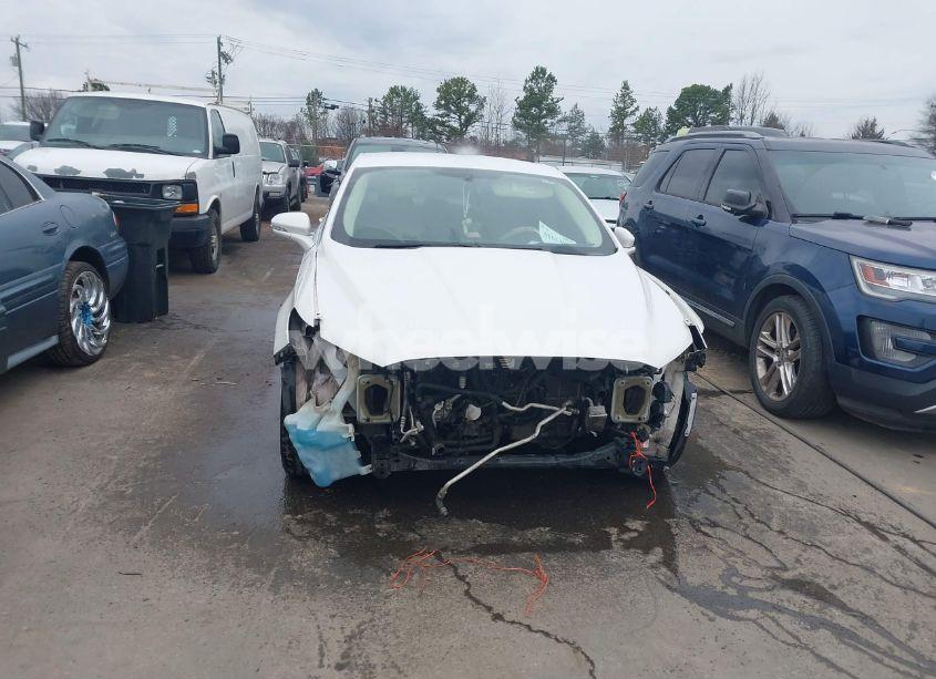 Photo 6 of 2014 Ford Fusion SE (VIN 3FA6P0HD7ER114815)