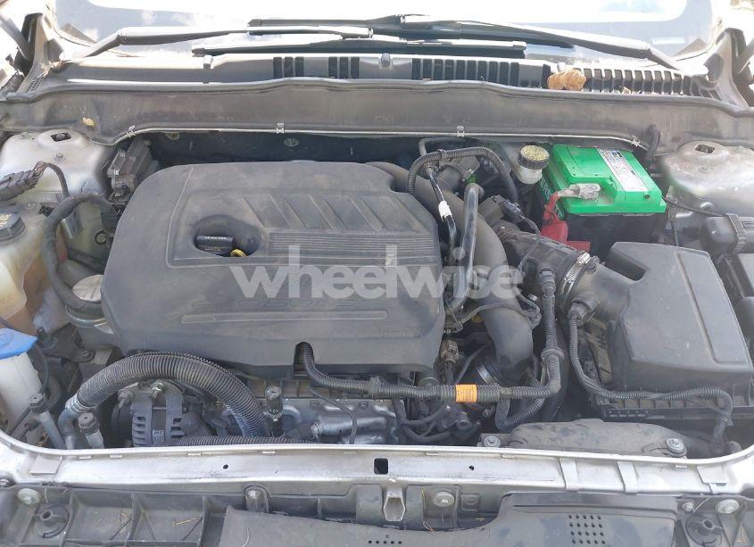 Photo 10 of 2014 Ford Fusion SE (VIN 3FA6P0HD7ER148415)