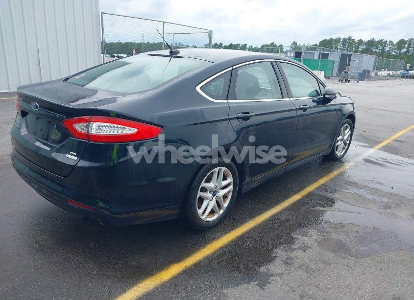 Photo 4 of 2014 Ford Fusion SE (VIN 3FA6P0HD7ER186873)