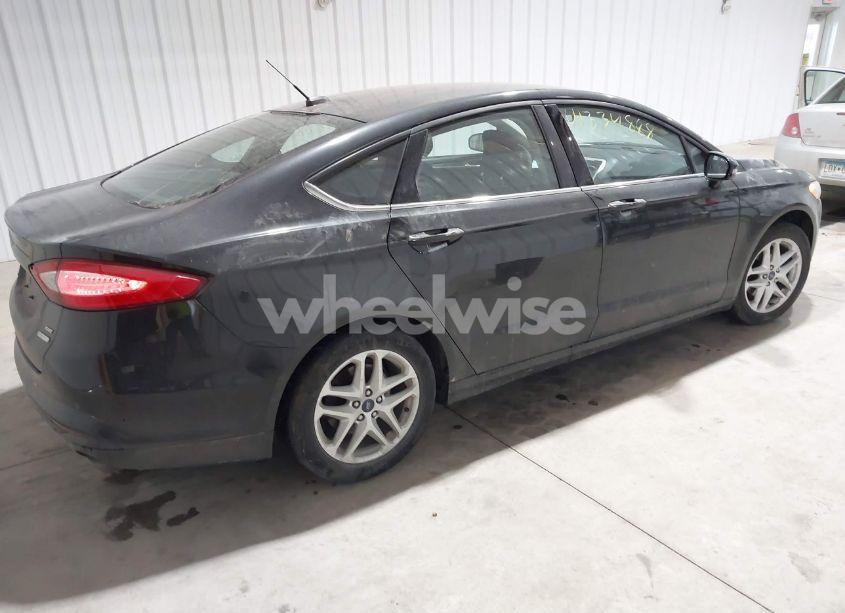 Photo 4 of 2014 Ford Fusion SE (VIN 3FA6P0HD7ER227454)