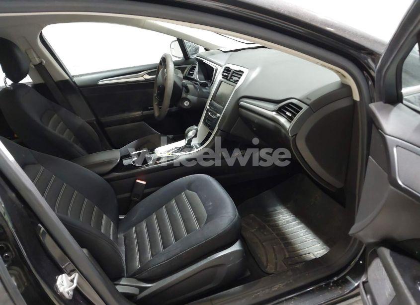 Photo 5 of 2014 Ford Fusion SE (VIN 3FA6P0HD7ER227454)