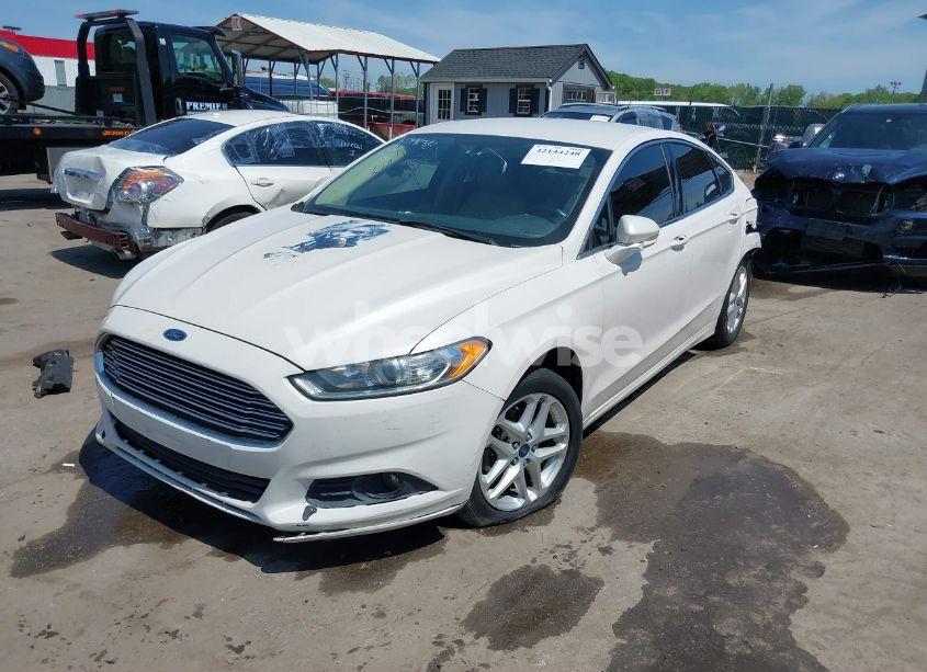 Photo 2 of 2014 Ford Fusion SE (VIN 3FA6P0HD7ER246182)