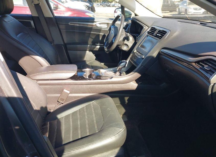 Photo 5 of 2014 Ford Fusion SE (VIN 3FA6P0HD7ER274631)